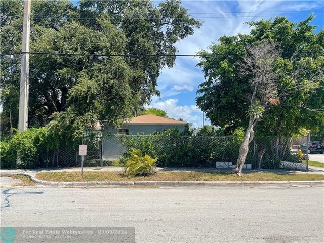 5 of 5 - 3308 Nw 3rd Ave, Miami, FL