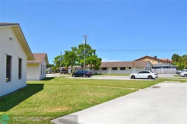 3 of 36 - 5907 N Tyler, Hollywood, FL