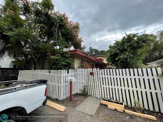 5 of 10 - 912 Sw 2nd St, Fort Lauderdale, FL