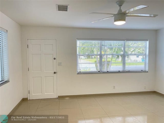 2 of 27 - 35 Ne 3rd St, Dania, FL