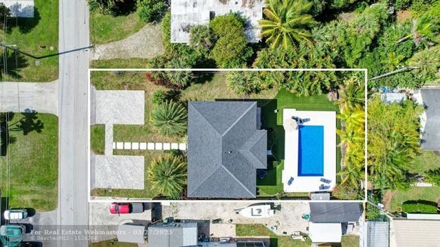 2 of 74 - 807 Sw 14th Ct, Fort Lauderdale, FL