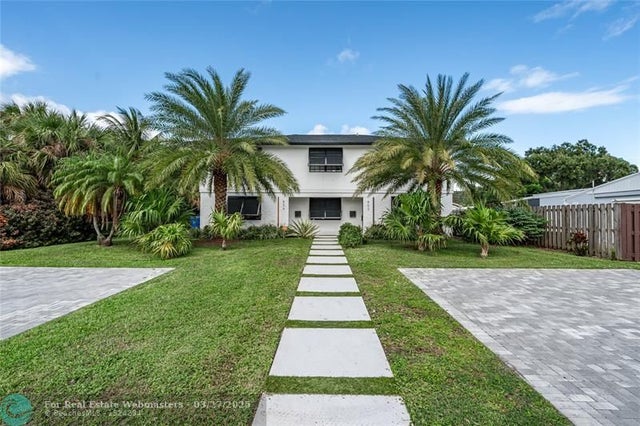 4 of 74 - 807 Sw 14th Ct, Fort Lauderdale, FL