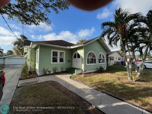 1 of 23 - 418 Ne 4th St, Pompano Beach, FL