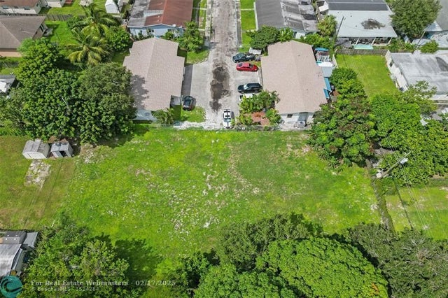 2 of 12 - 5808 W Park Rd, Hollywood, FL