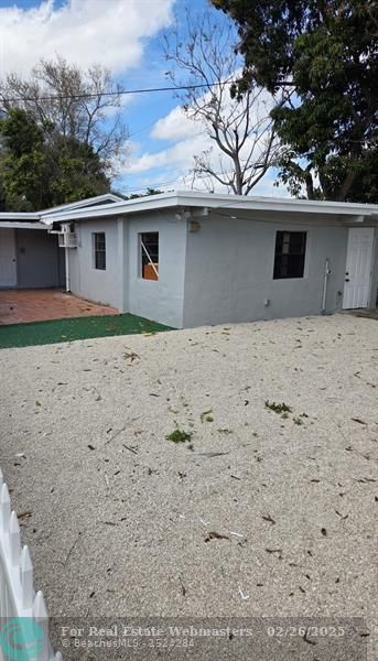 3 of 14 - 31 Edmund Rd, West Park, FL