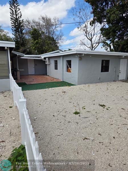 4 of 14 - 31 Edmund Rd, West Park, FL
