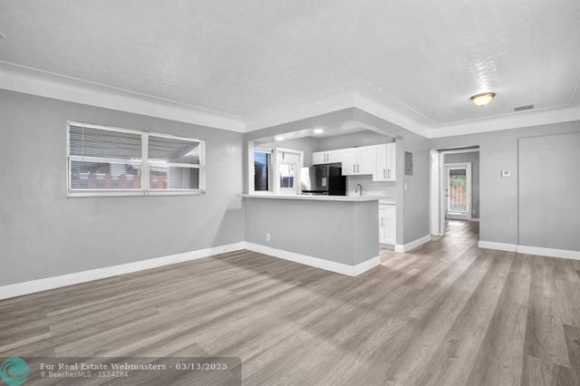 4 of 33 - 1925 Ne 26th St, Wilton Manors, FL