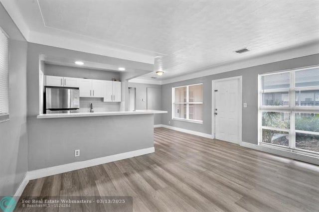 5 of 33 - 1925 Ne 26th St, Wilton Manors, FL