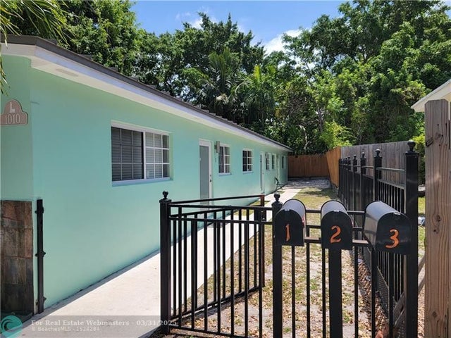 1 of 18 - 1010 Nw 3rd Ave, Hallandale, FL