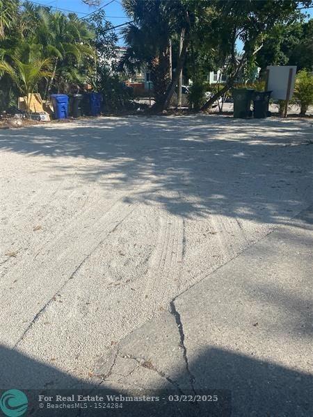 4 of 19 - 825 W Las Olas Blvd, Fort Lauderdale, FL