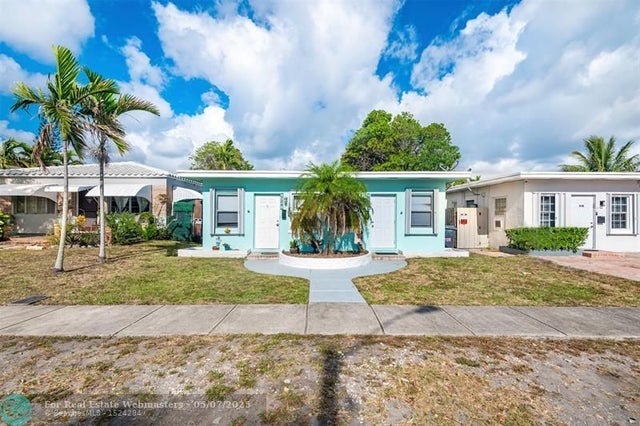 1 of 38 - 924-926 N 16th Ave, Hollywood, FL