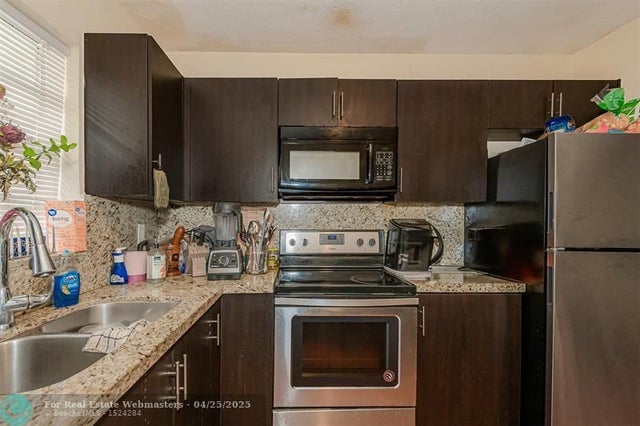 3 of 33 - 110 Nw 32nd Ave, Fort Lauderdale, FL