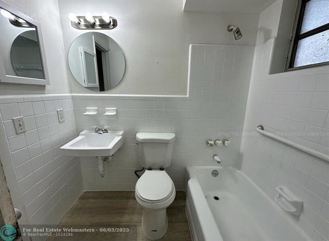 3 of 8 - 5805 Lincoln St, Hollywood, FL