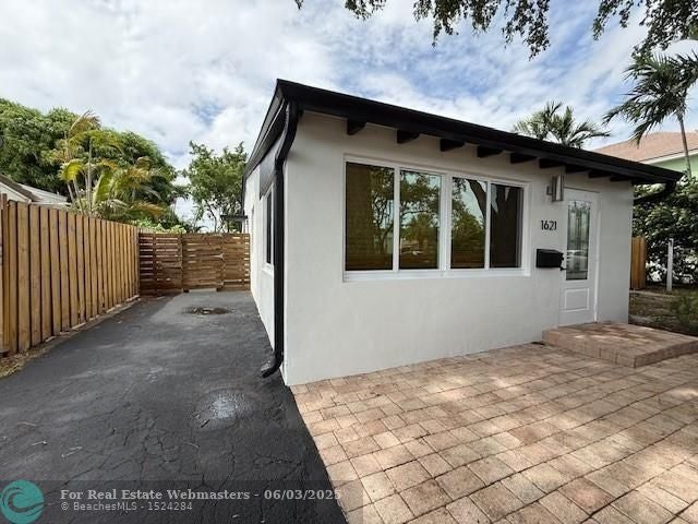 5 of 46 - 1621-1623 Ne 16th Ter, Fort Lauderdale, FL