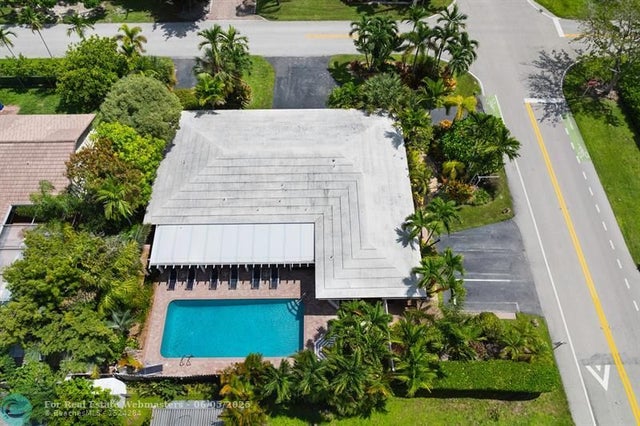 2 of 35 - 2667 Ne 32nd St, Fort Lauderdale, FL