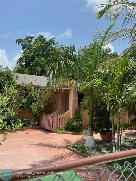2 of 26 - 2441 Nw 104th St, Miami, FL