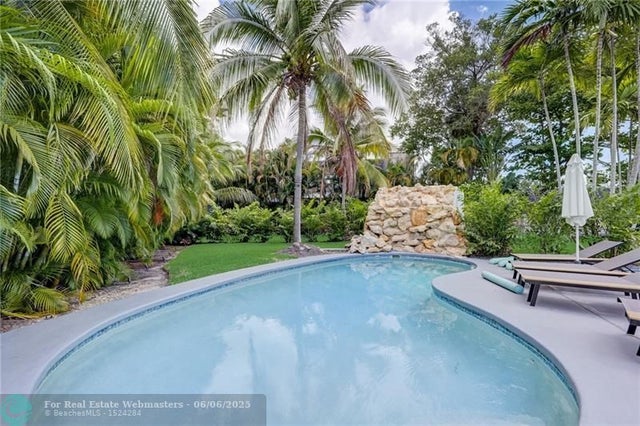 2 of 51 - 50 Ne 30th Ct, Wilton Manors, FL
