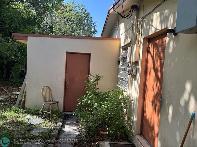 3 of 26 - 1309 Ne 3rd Ave, Fort Lauderdale, FL