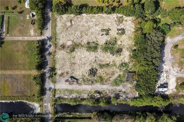 3 of 13 - 18901 Sw 57th Ct, Southwest Ranches, FL