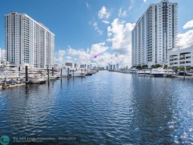 3 of 4 - 17211 Biscayne Blvd Slip-110, North Miami Beach, FL