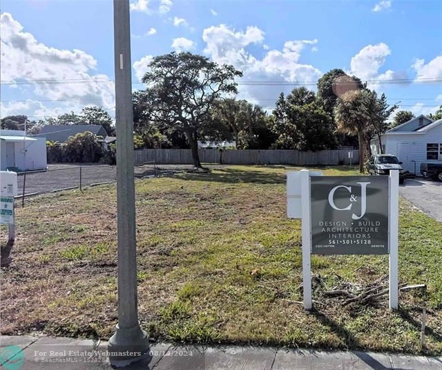 1 of 1 - 709 N Federal Hwy, Lake Worth, FL