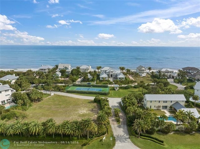 1 of 18 - 2335 Sanderling Ln, Vero Beach, FL