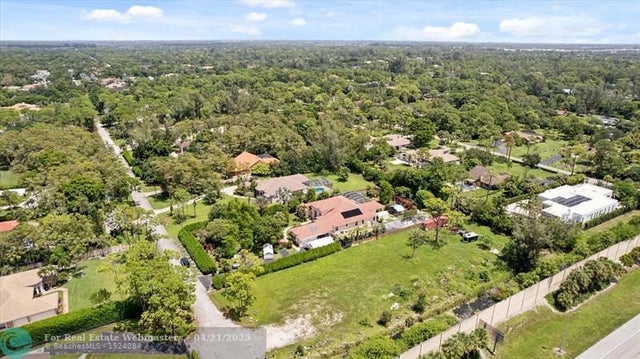 4 of 6 - 5740 Nw 72 Way, Parkland, FL