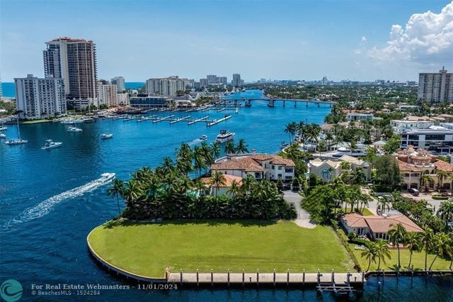 2 of 21 - 2721 Sea Island Dr, Fort Lauderdale, FL