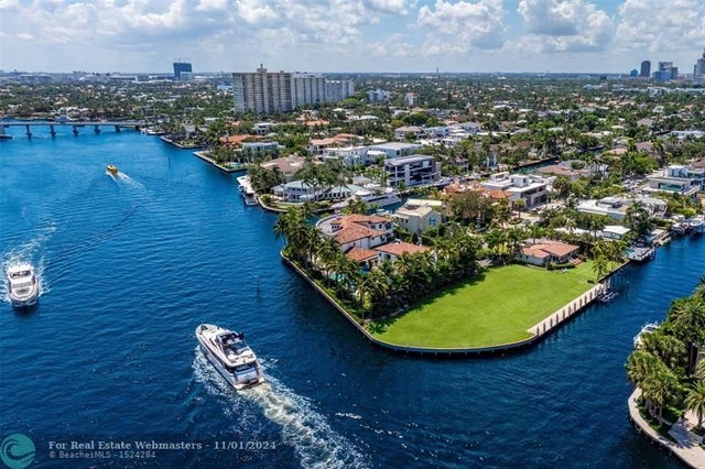 4 of 21 - 2721 Sea Island Dr, Fort Lauderdale, FL