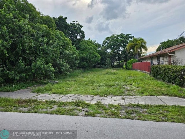 3 of 7 - 265 Nw 1st Ave, Deerfield Beach, FL