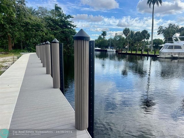 2 of 22 - 333 Sw 14th Way, Fort Lauderdale, FL