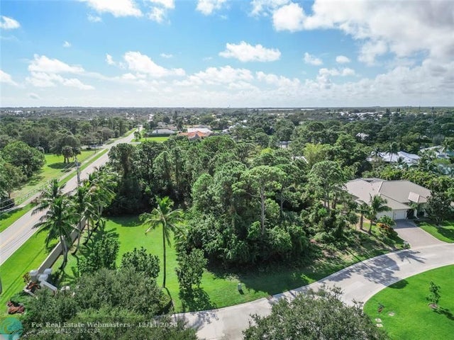 2 of 17 - 7912 Se Windjammer Way, Hobe Sound, FL
