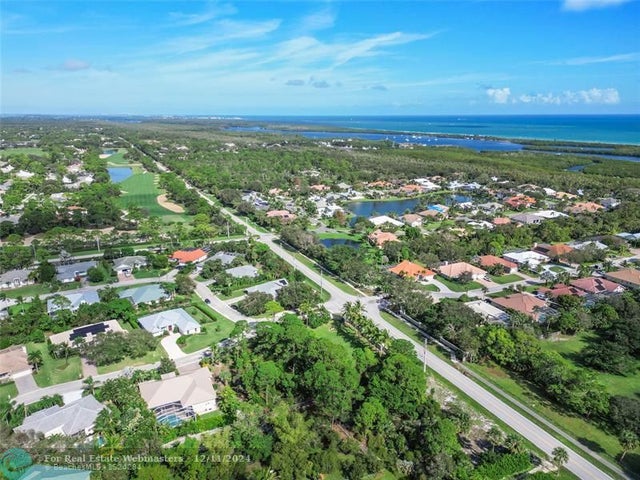 5 of 17 - 7912 Se Windjammer Way, Hobe Sound, FL