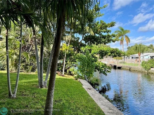 3 of 9 - 808 Sw 8th Ter, Fort Lauderdale, FL