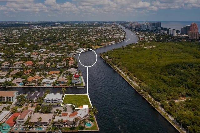 3 of 21 - 2799 Ne 15th St, Fort Lauderdale, FL