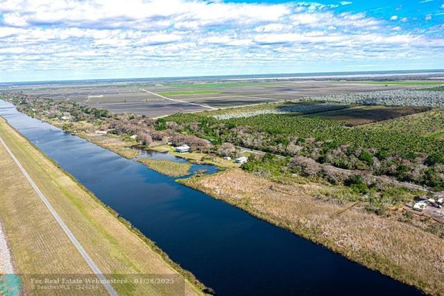 4 of 28 - 15460 Sw Conners Hwy, Okeechobee, FL