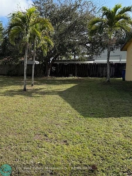 2 of 4 - 3rd Nw Ter, Hallandale, FL