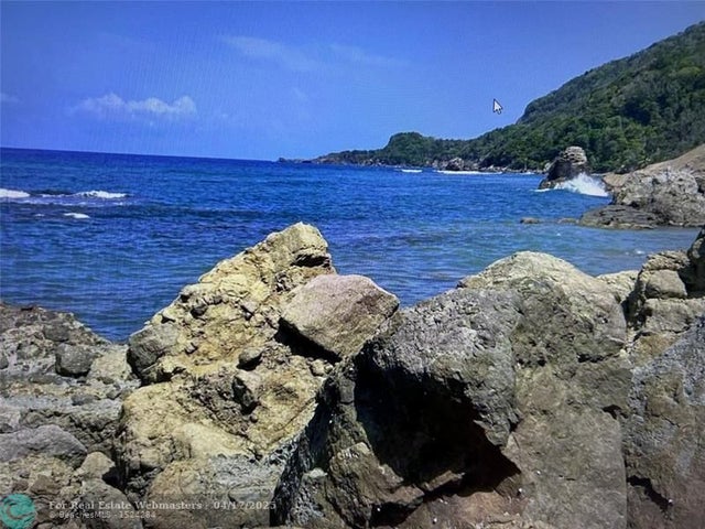 3 of 8 - 00 Robinbay, Other City - Keys/Islands/Caribbean, OC