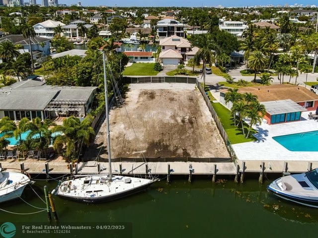3 of 7 - 1524 Se 14th St, Fort Lauderdale, FL