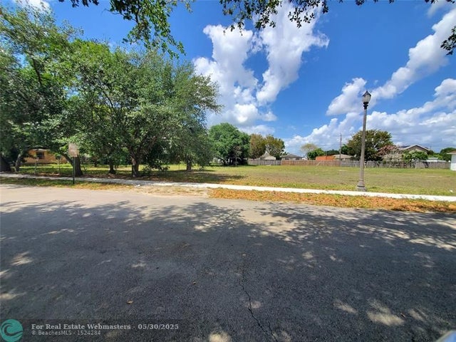 4 of 11 - 56 Sw Ave, Fort Lauderdale, FL