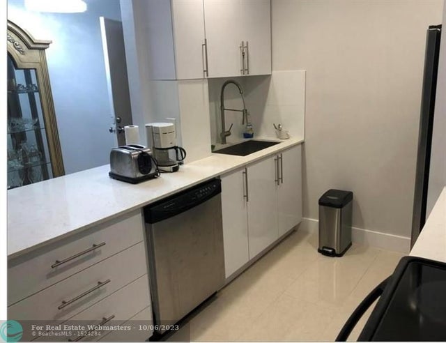 4 of 11 - 900 Ne 18th Ave 1201, Fort Lauderdale, FL