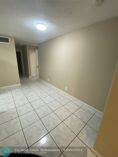 5 of 17 - 5709 Nw 27th Ct, Fort Lauderdale, FL