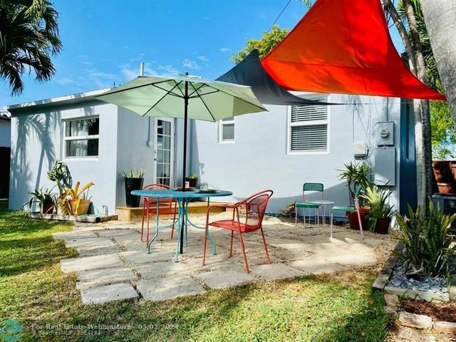 1 of 24 - 1316 S 19th Ave, Hollywood, FL