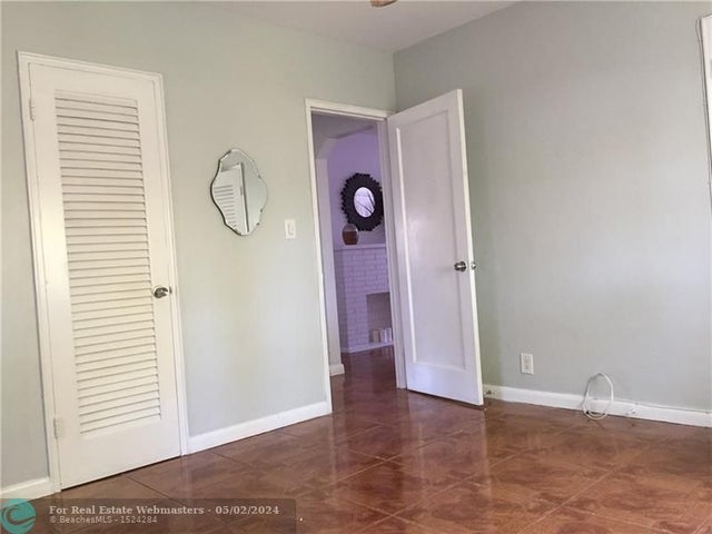 4 of 24 - 1316 S 19th Ave, Hollywood, FL