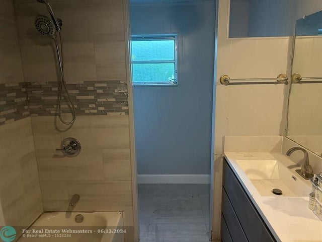 5 of 8 - N/A, Hollywood, FL
