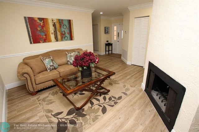 3 of 8 - 67 Balfour Rd, Palm Beach Gardens, FL
