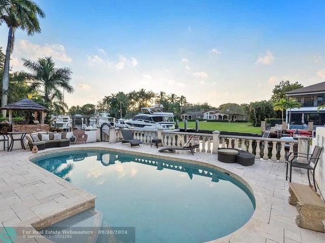 5 of 75 - 1421 Ponce De Leon, Fort Lauderdale, FL