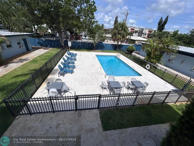 1 of 16 - 1020 N Victoria Park Rd 23, Fort Lauderdale, FL