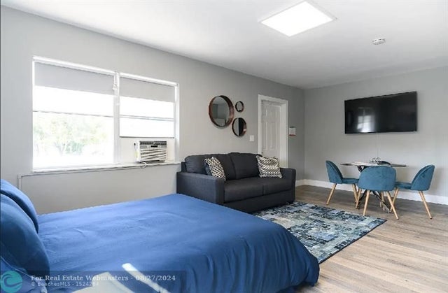 5 of 16 - 1020 N Victoria Park Rd 23, Fort Lauderdale, FL