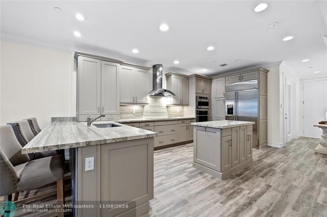 5 of 48 - 105 Isle Of Venice Dr 105, Fort Lauderdale, FL